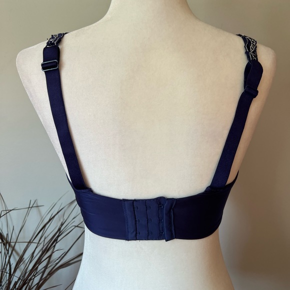 Bra by Paramour - Picture 3 of 9